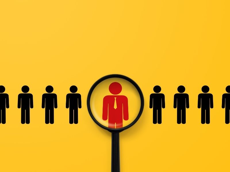 İnsan Kaynakları Yönetimi 6 Verilerin toplanmasından (HRIS), analize ve stratejik karar almaya kadar Dijital İK analitik akış şeması.