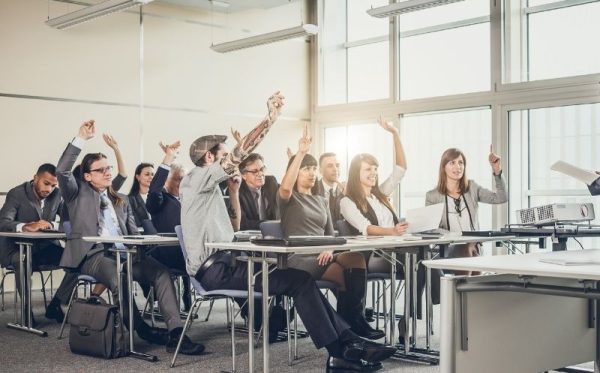 kurumsal egitim rehberi ilhan koç akademi kurumsal eğitim rehberi 2025