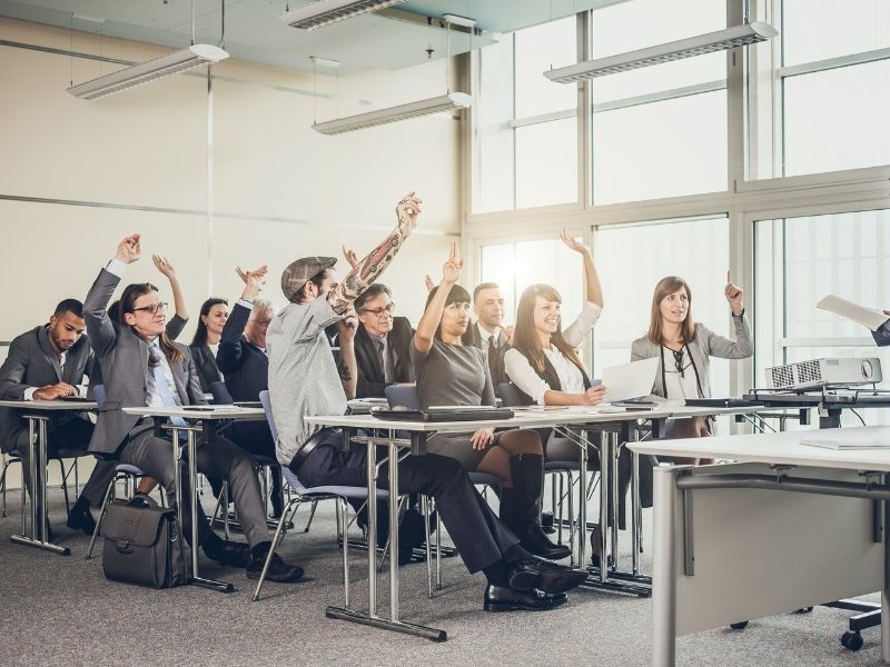 İlhan Koç Akademi'nin nöro-satış eğitimi ile alıcı zihninin karar mekanizmaları